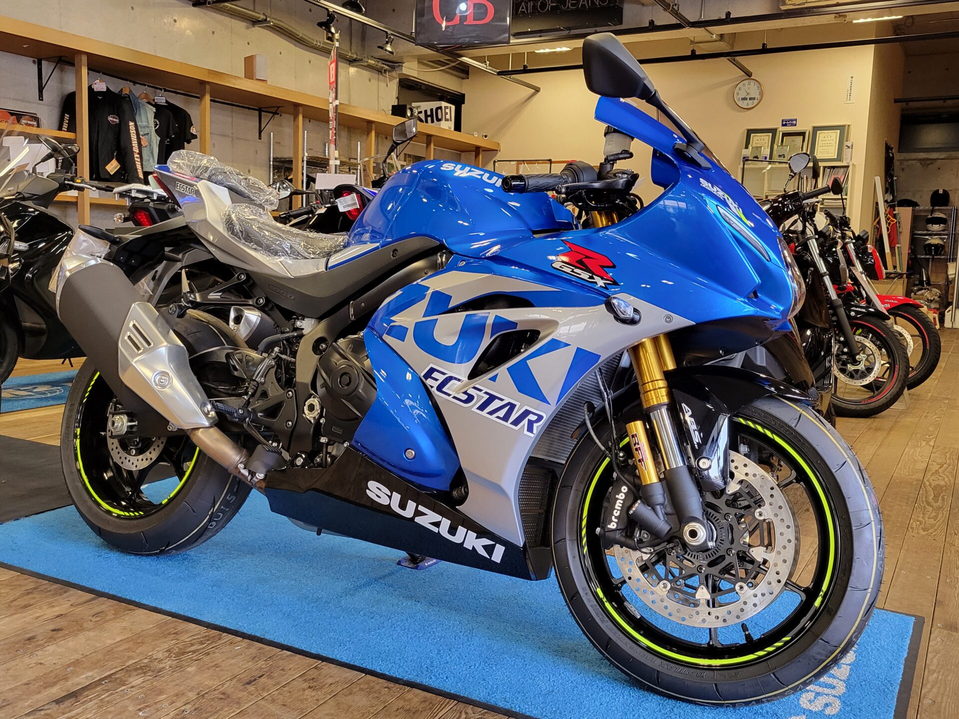 GSX R1000R入荷しました モトフリークウイリー